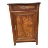 Cherry and walnut jam maker