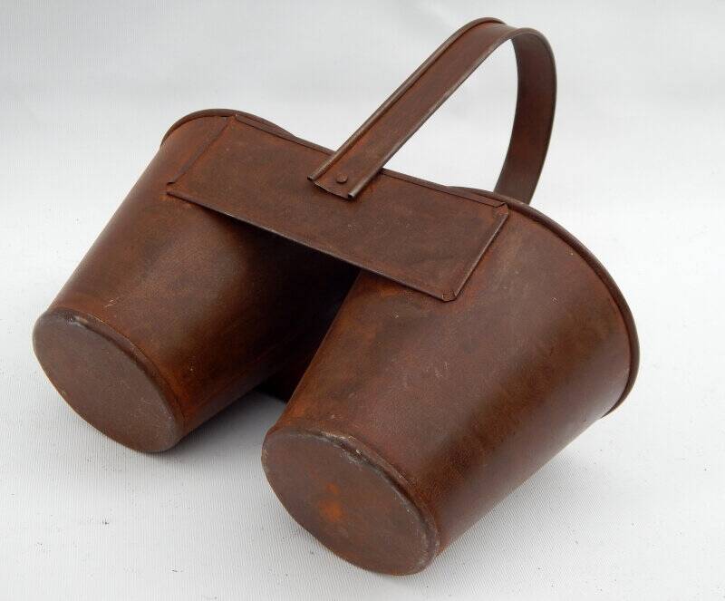 Double pot with metal handle hidden pot indian brocante