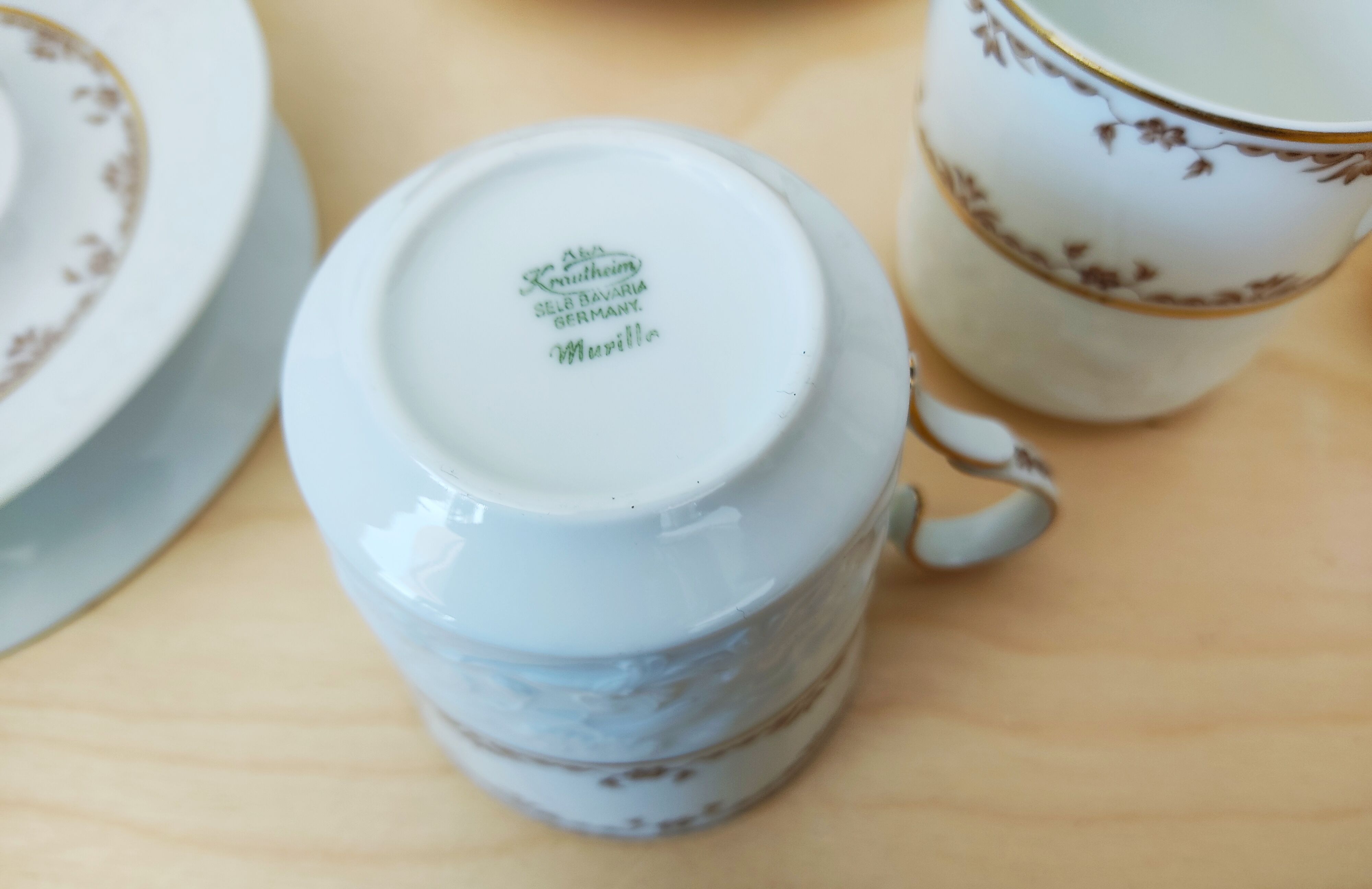 Ensemble de 6 tasses et 5 sous-tasses Bavaria