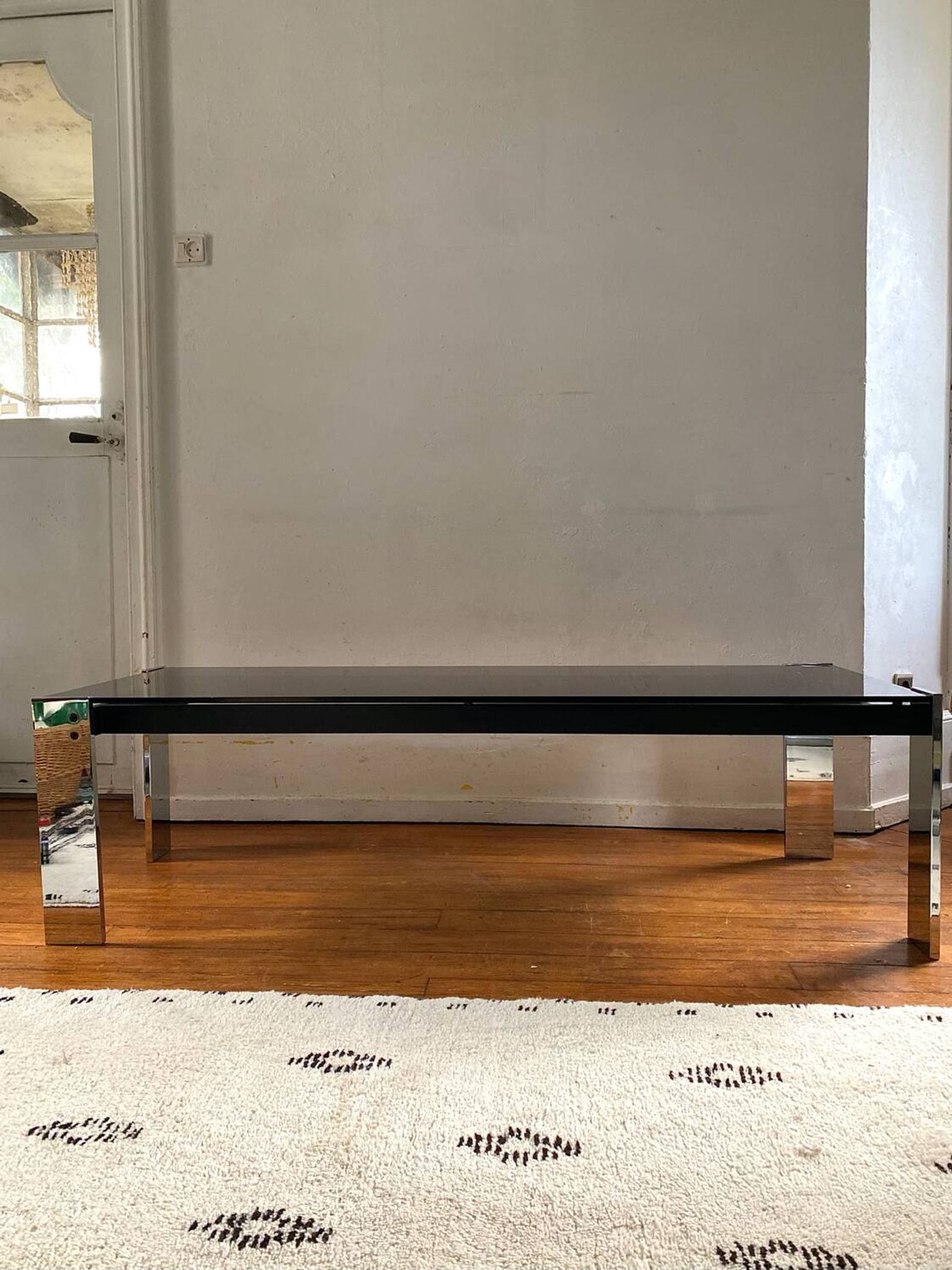 Table basse rectangulaire Italienne en verre fumé vintage 1970