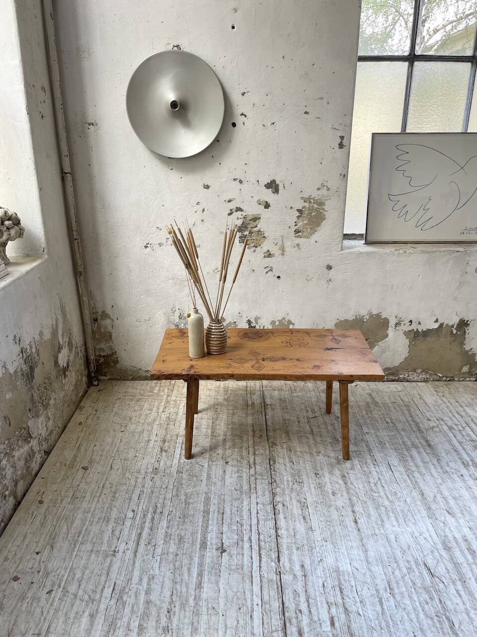 Popular art coffee table Switzerland 1900