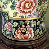 Chinese vase with lid (potiche)