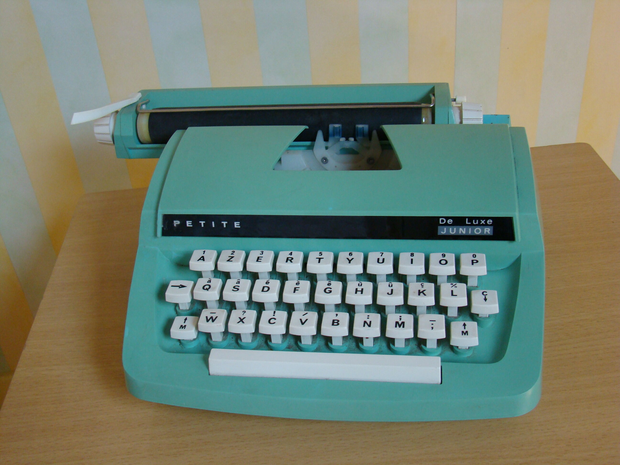 Machine à écrire petite de luxe junior Selency