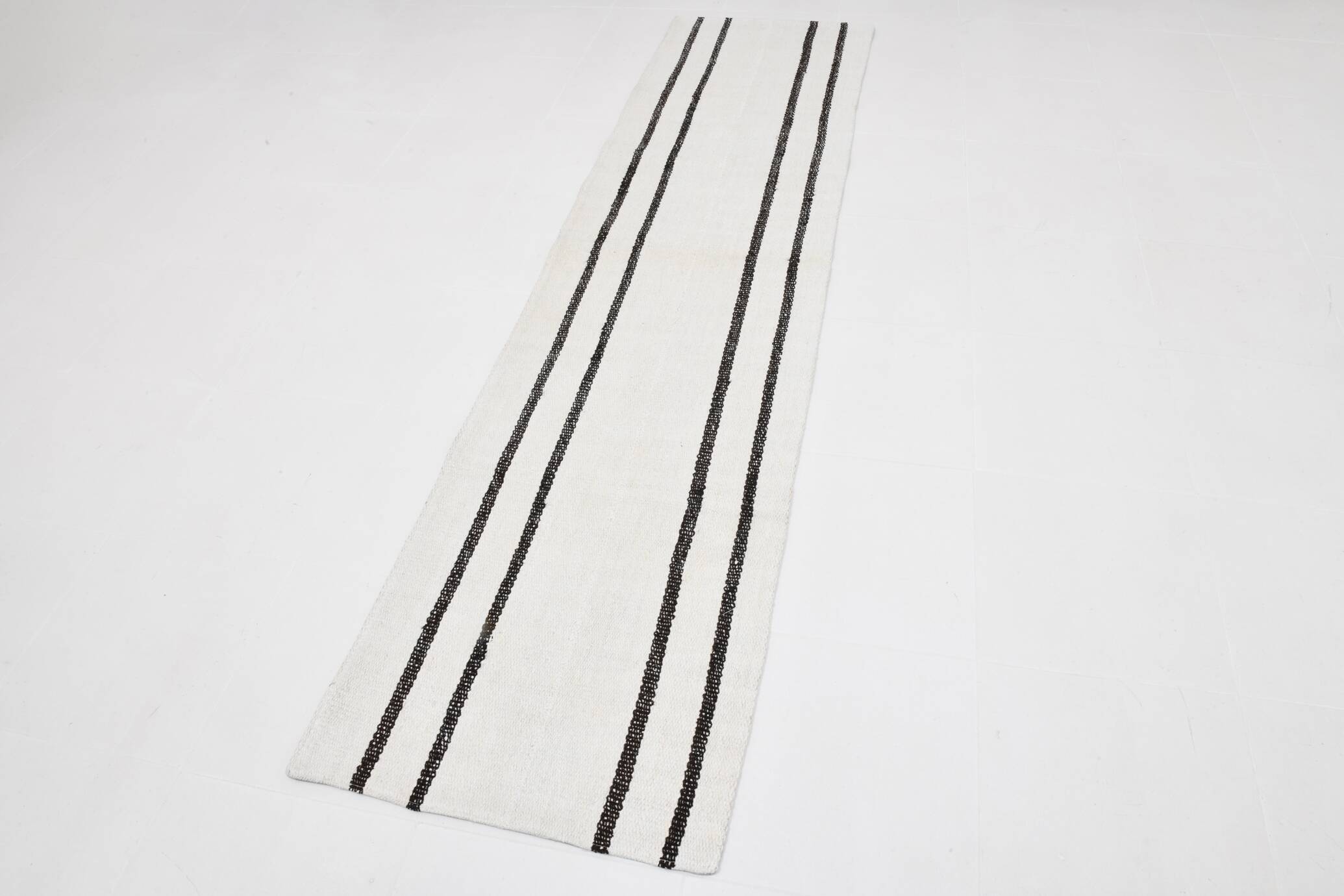 2x9 Vintage Striped Runner Rug, 68x276Cm