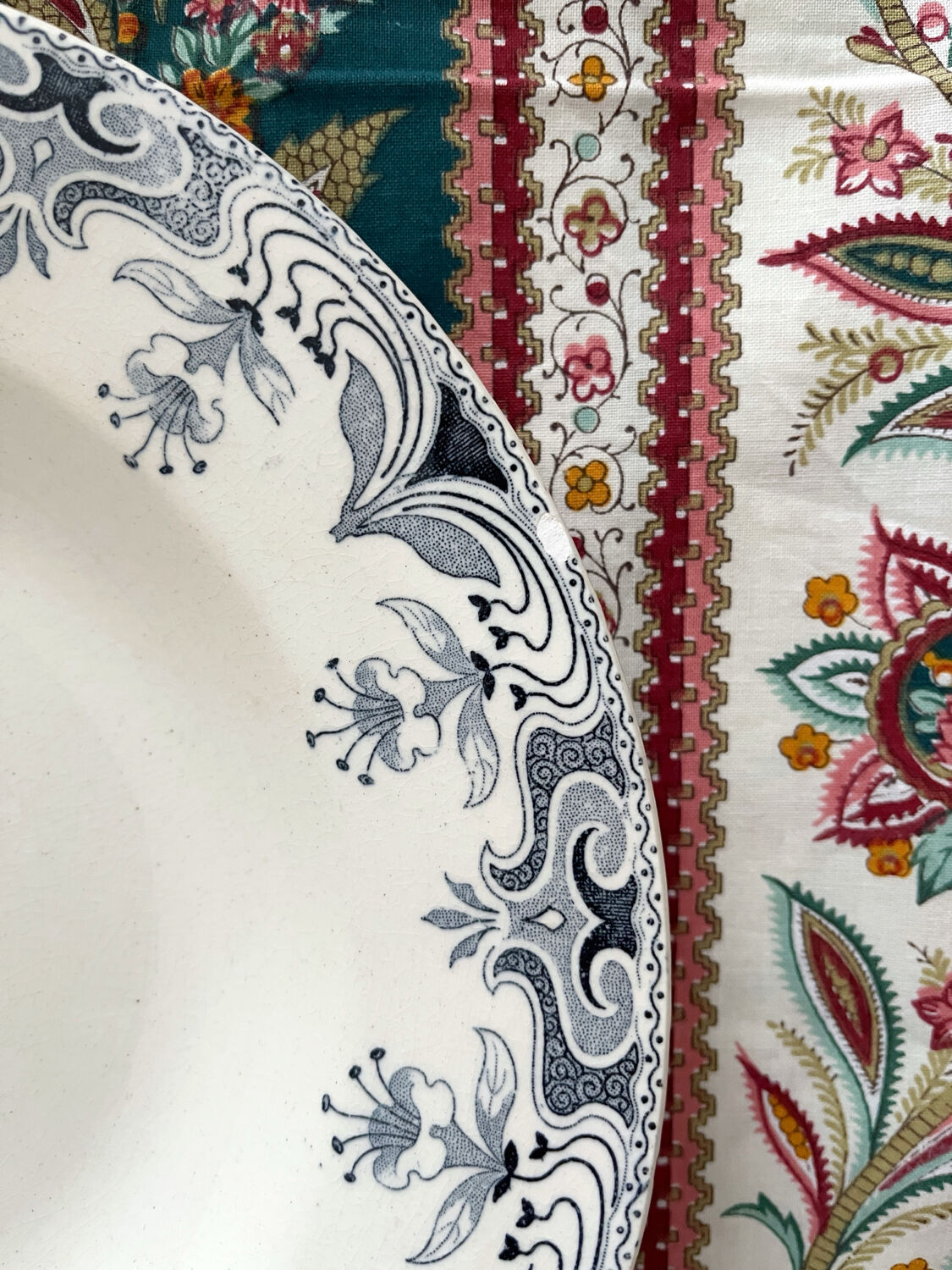 6 deep plates made of ironstone Bourgeois Grand Dépôt Art Nouveau