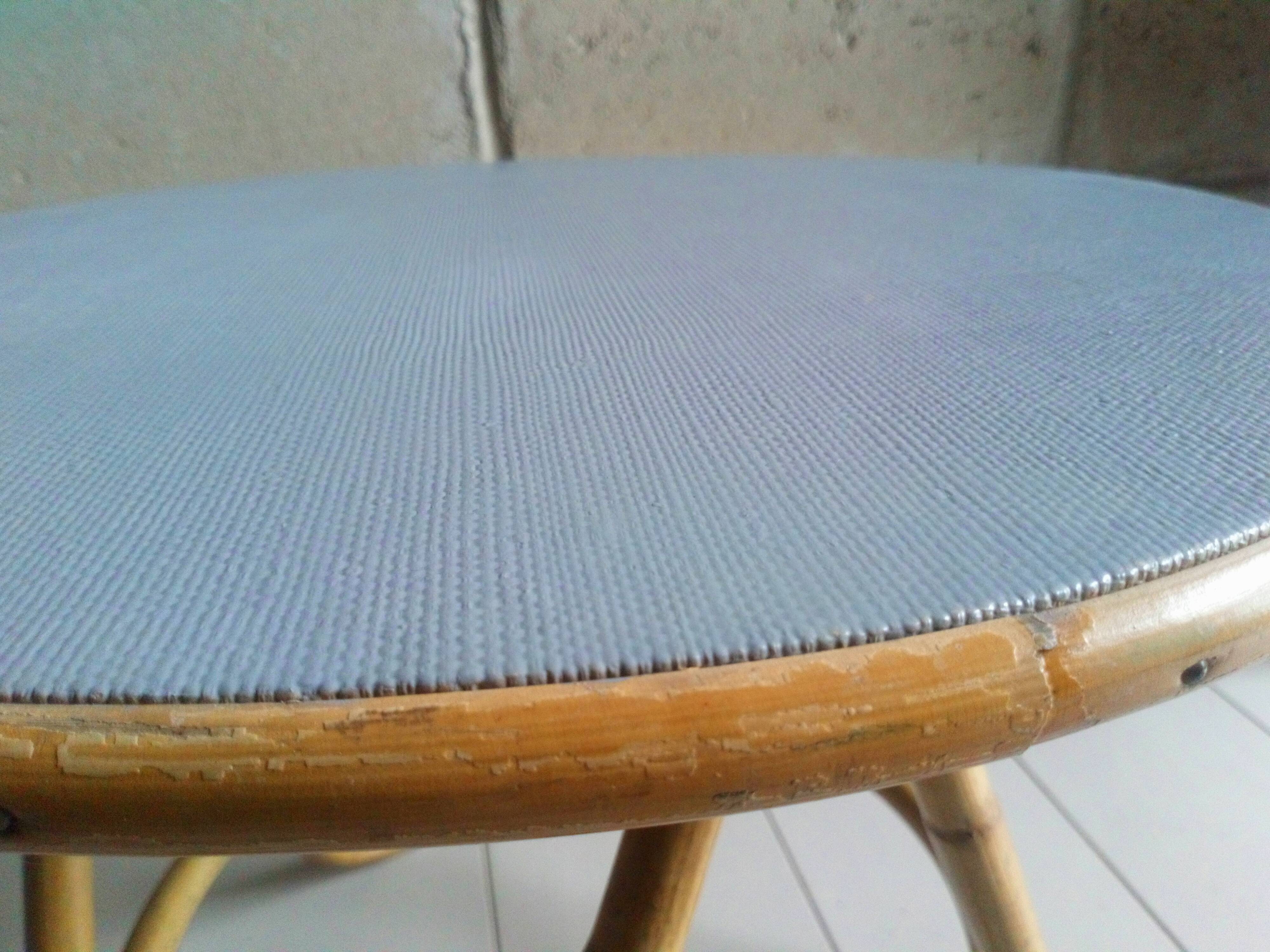 Extra roundtable in vintage rattan 50s