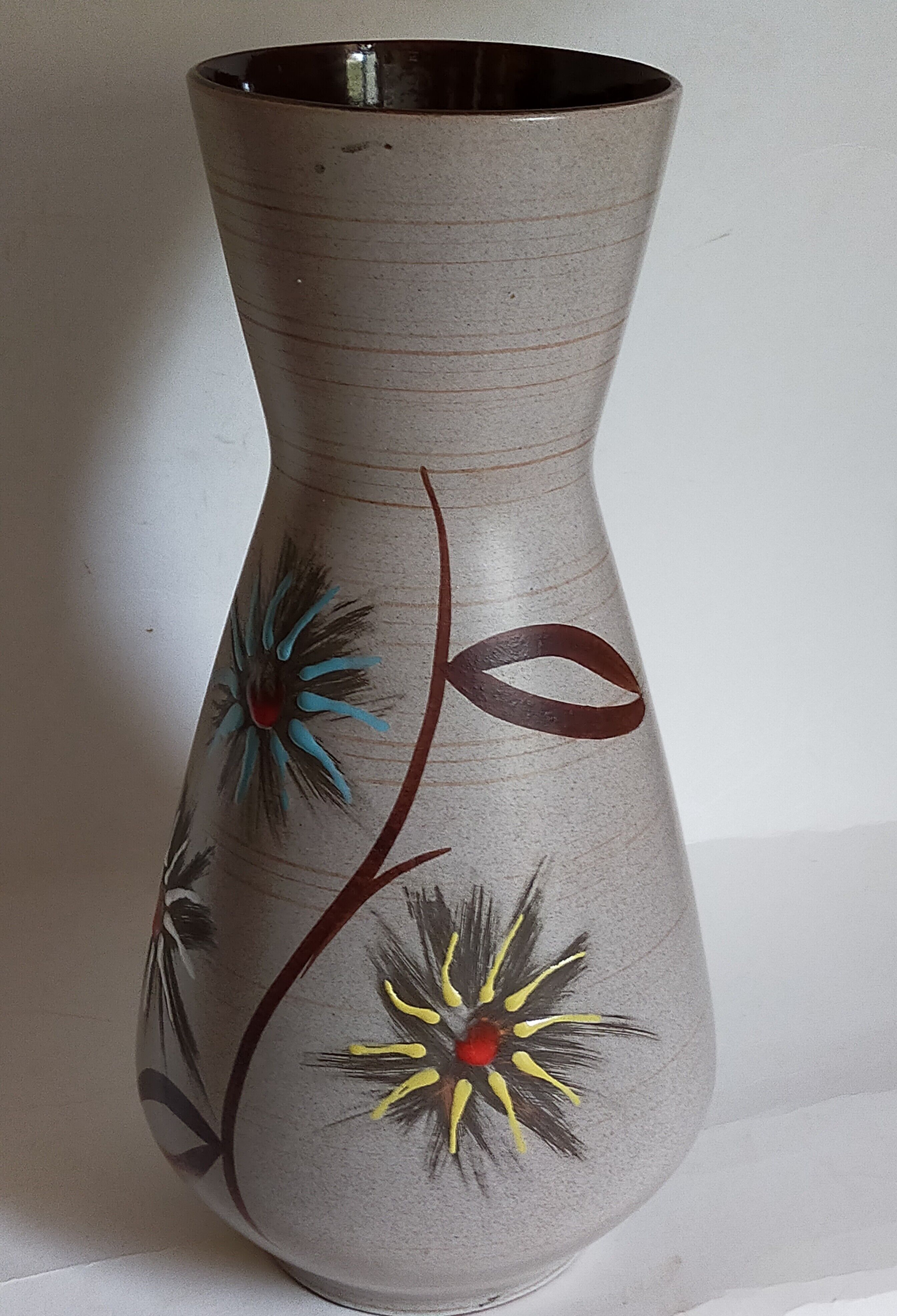 German ceramic vase West-Germany with three flowers n°1218