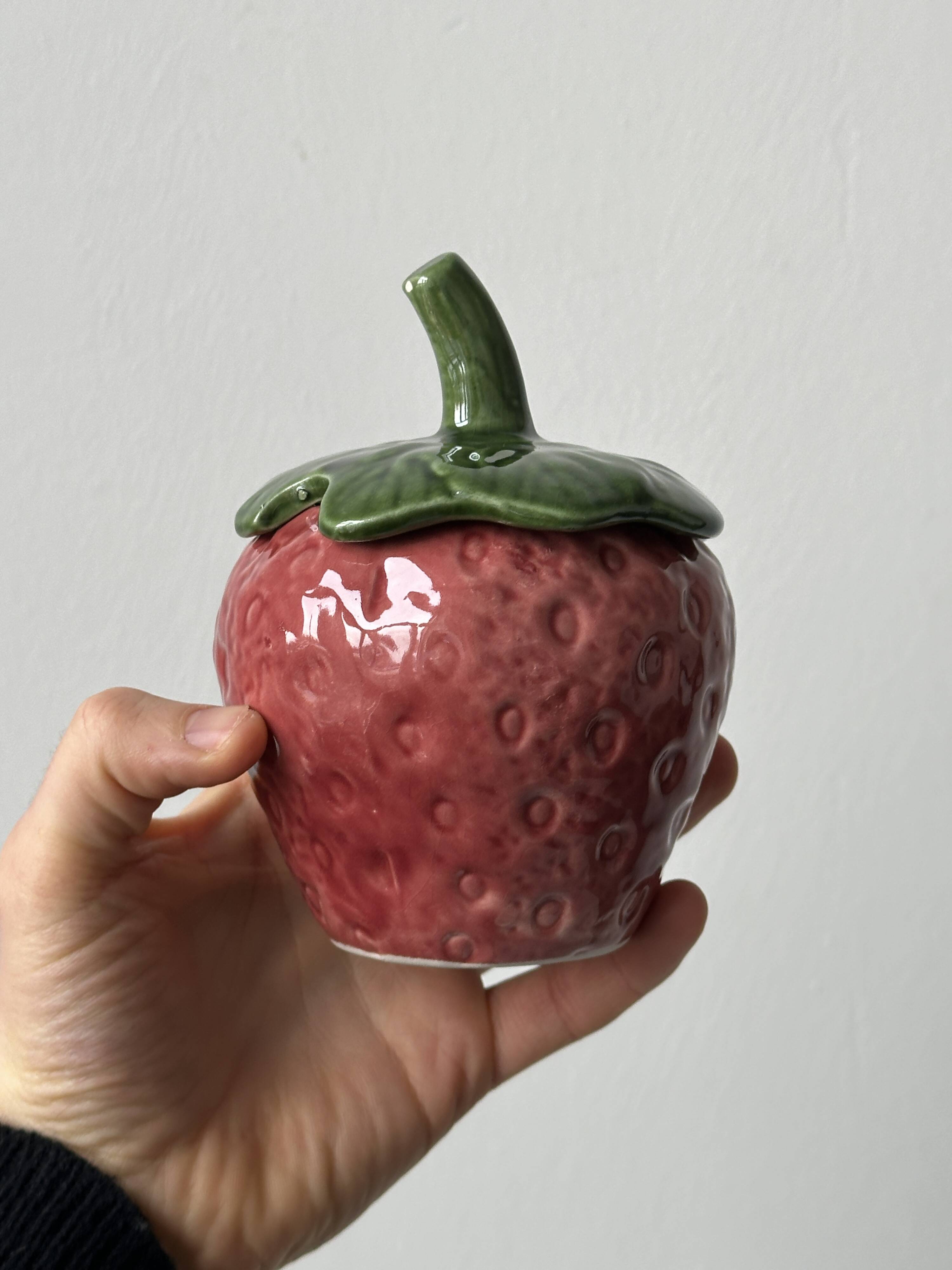 Strawberry slushy jam pot
