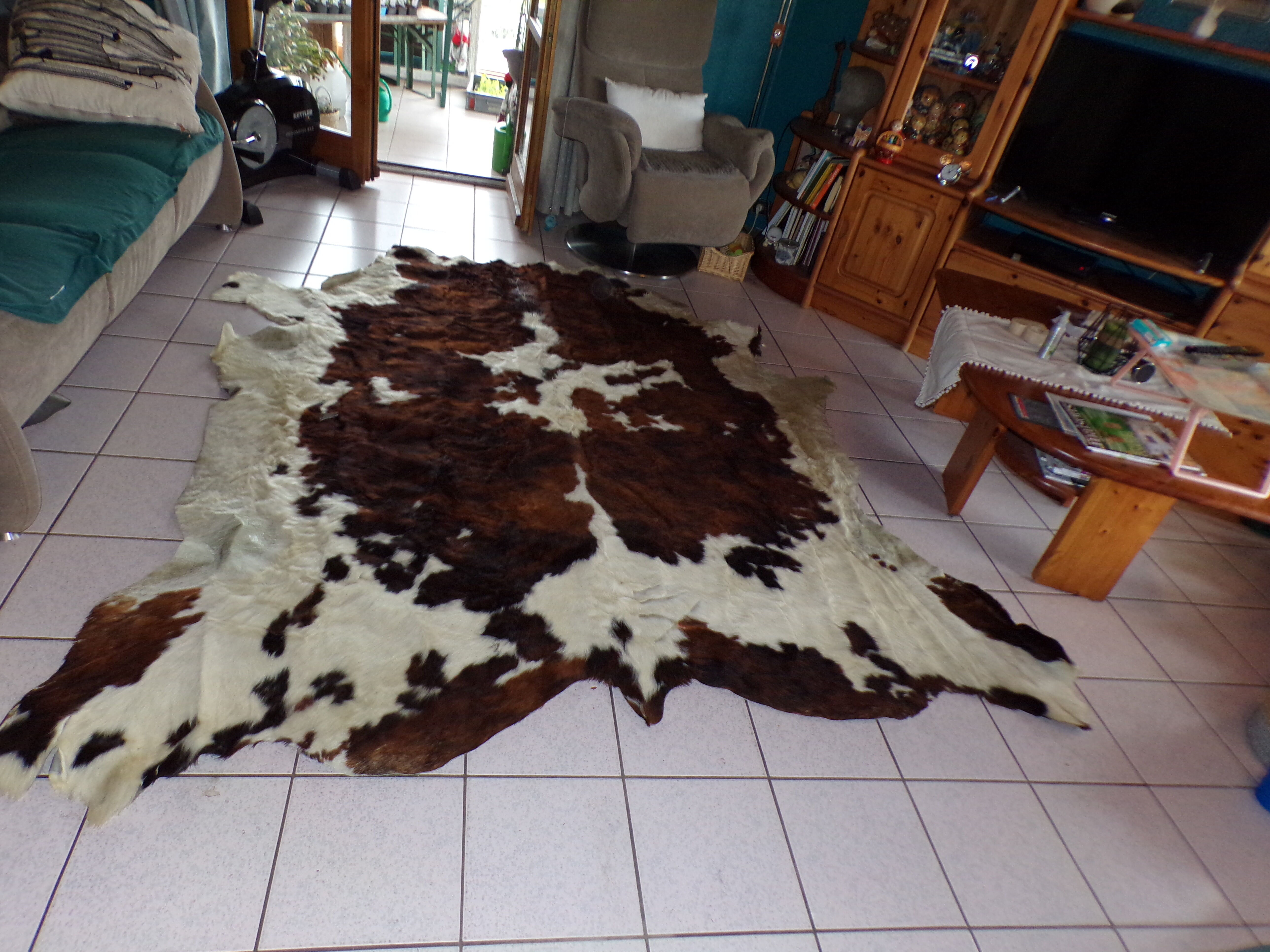 Cowhide 240x190cm