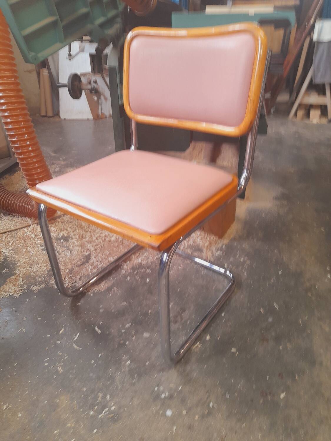 Cesca marcel breuer b32 chair