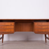 Mid-Century Freestanding Teak Desk, 1960s