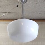 Suspension style Bauhaus globe opaline XL diam. 30cm - début XXeme