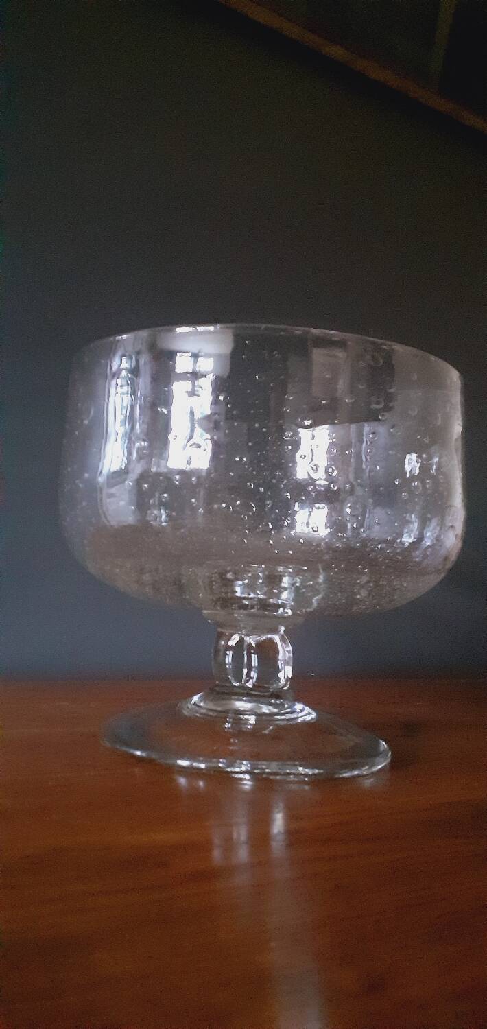 Biot cup in bubbled and blown glass, 1970s