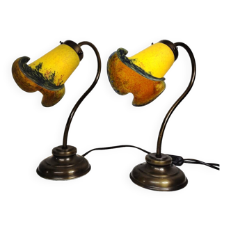 Paire de lampes de chevet col de cygne tulipe en pâte de verre