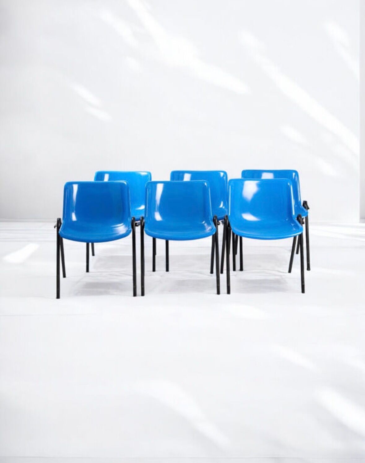 Modus chairs by Osvaldo Borsani 
