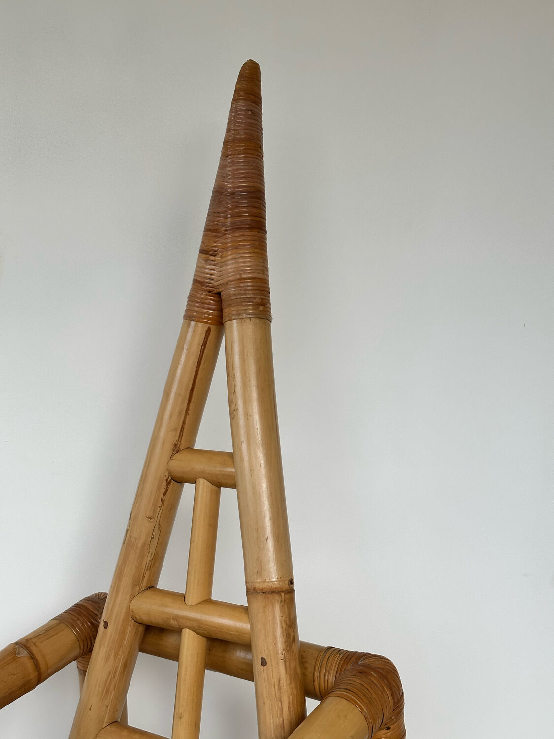 Fauteuil trône en bambou des années 70