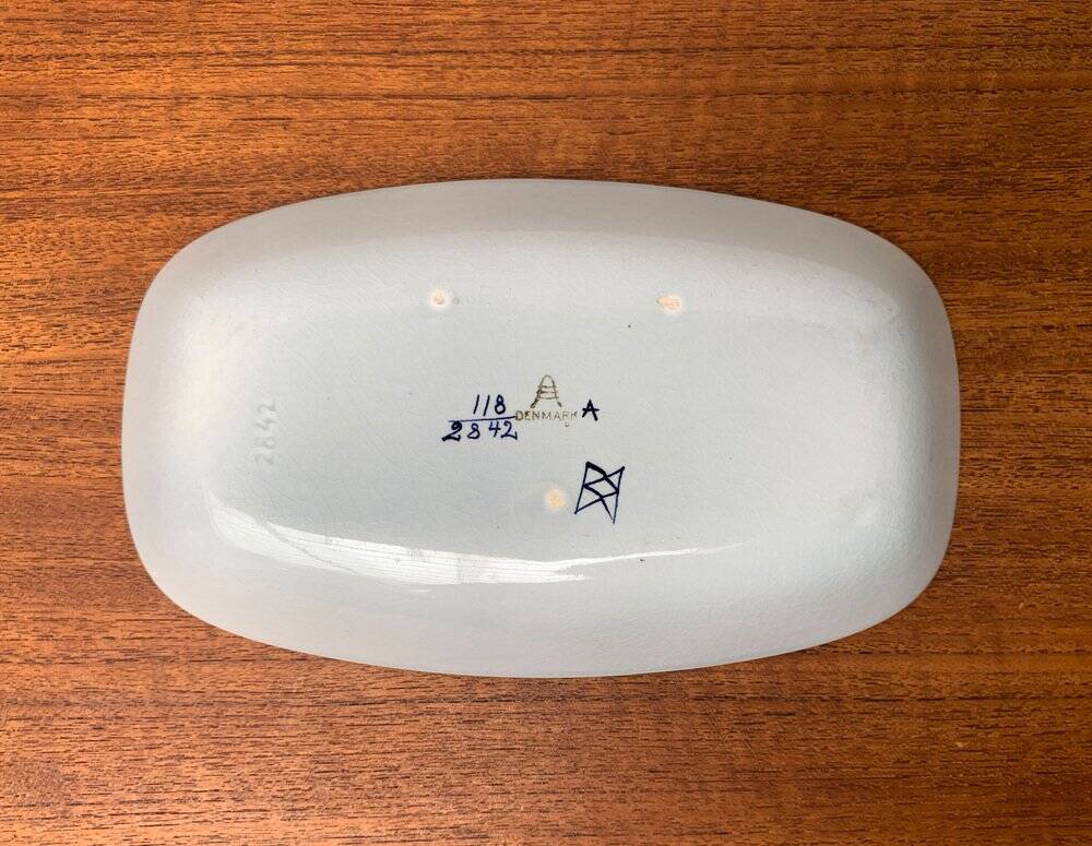 Danish porcelain bowl from the mid-century by Aluminia Royal Copenhagen, 1960s.