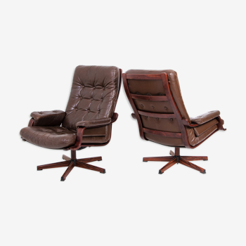Pair of 2 Swedish swivel leather chairs