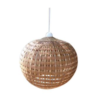 Suspension boule en paille de rotin