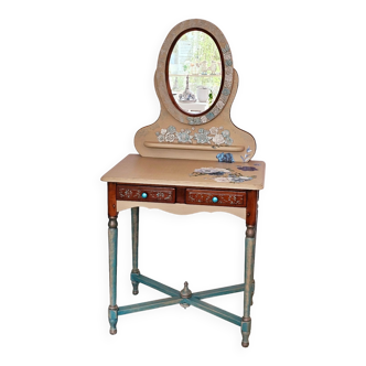 Blue pink dressing table