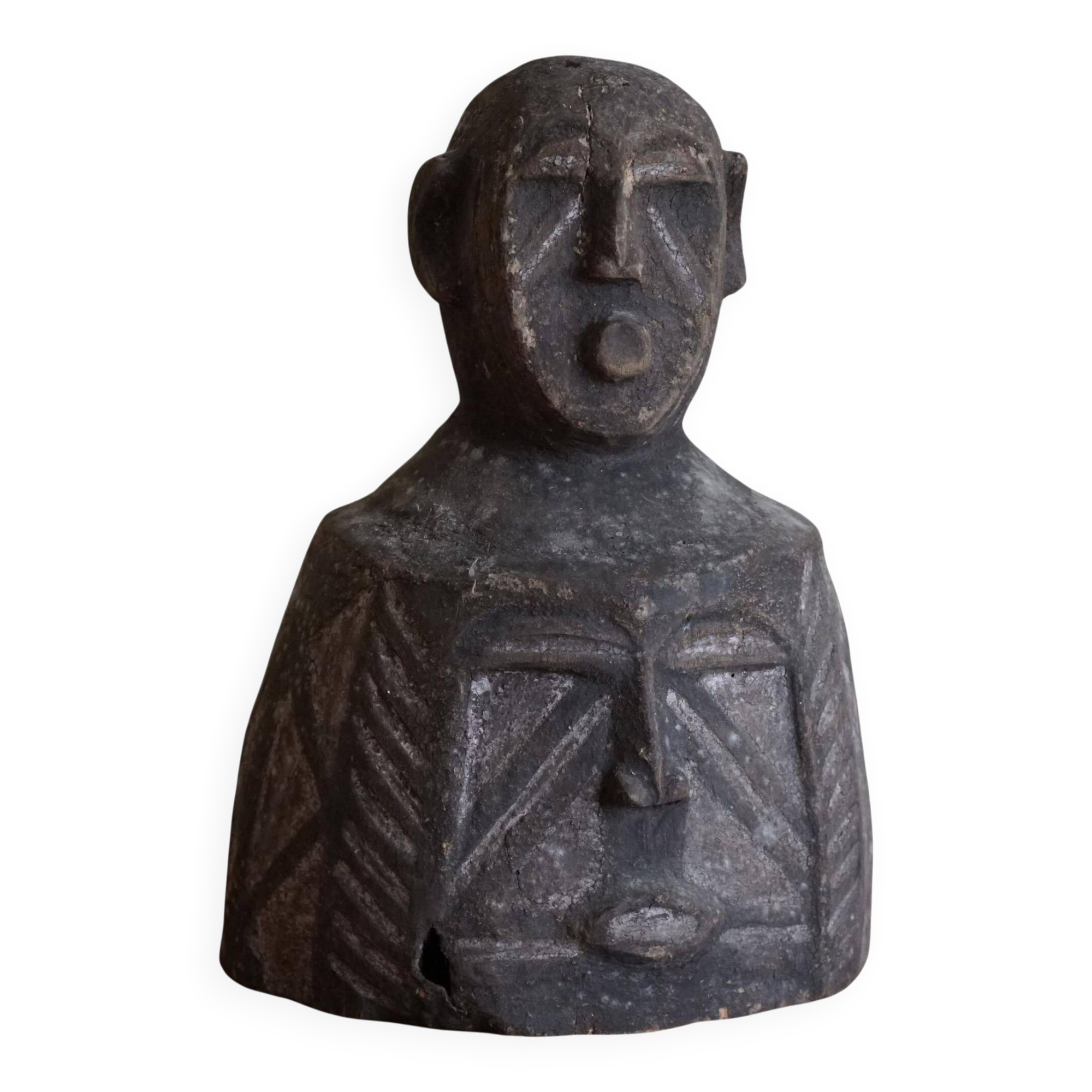 Mid-century decorative African wooden sculpture, made in the 1940s-50s.