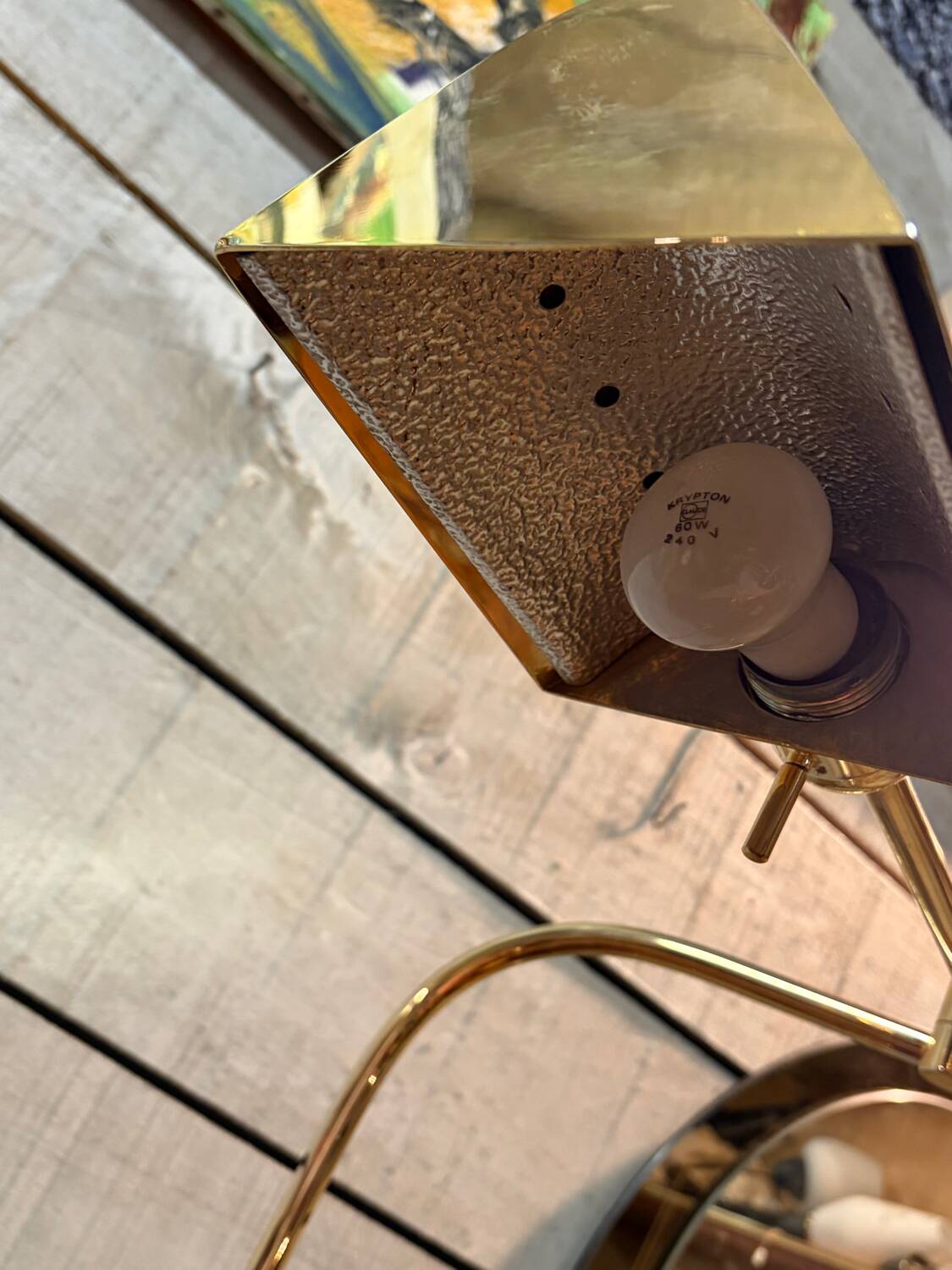 Articulated reading floor lamp in brass, design by DLG Fratelli Martini.