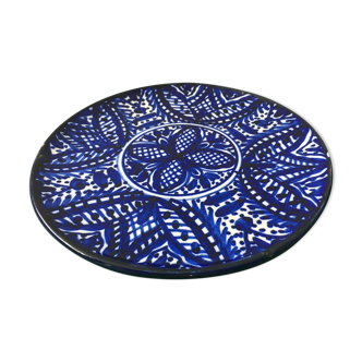 Enamelled ceramic earthenware dish