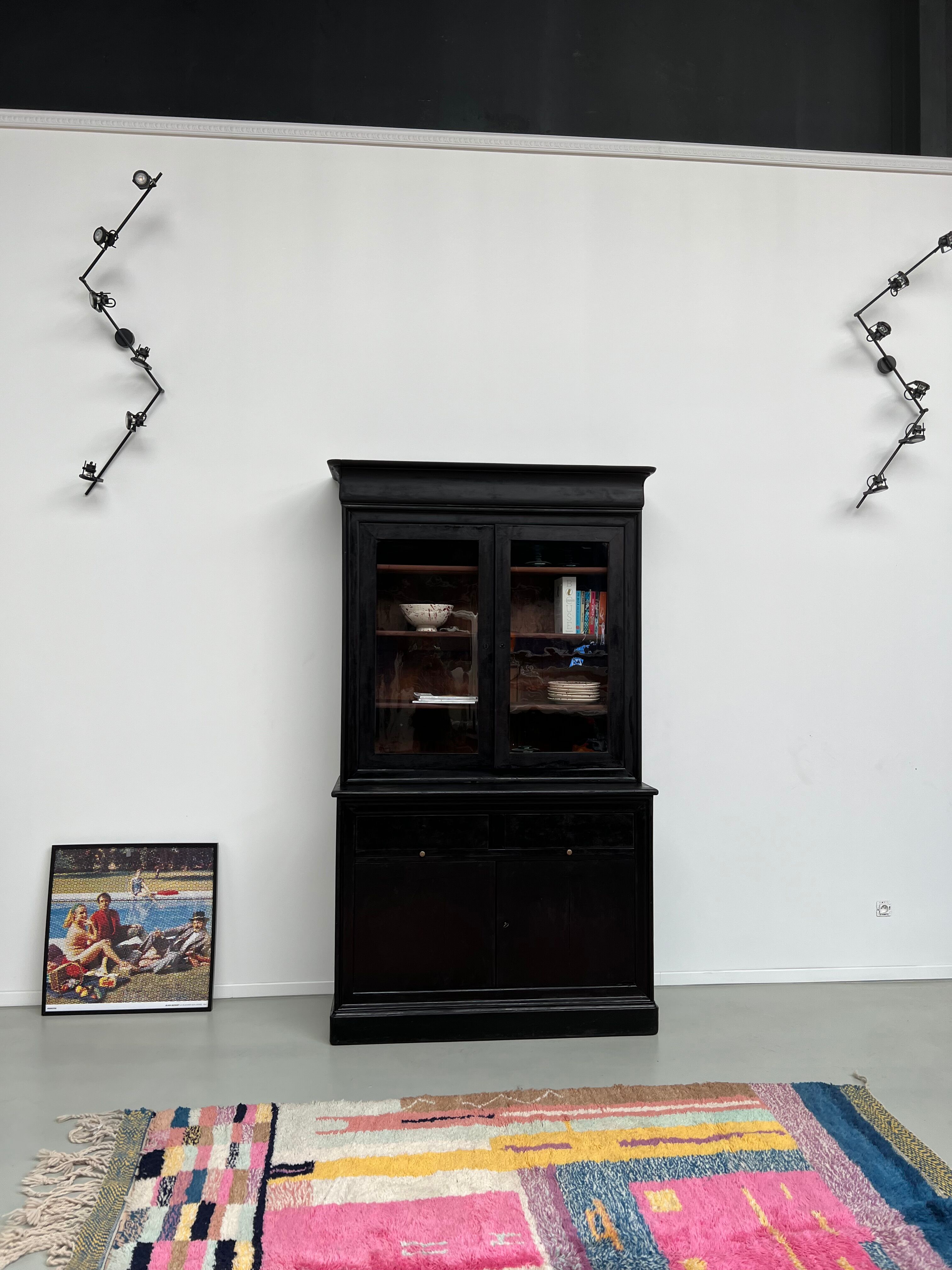 Sideboard - showcase 2 old body in blackened wood