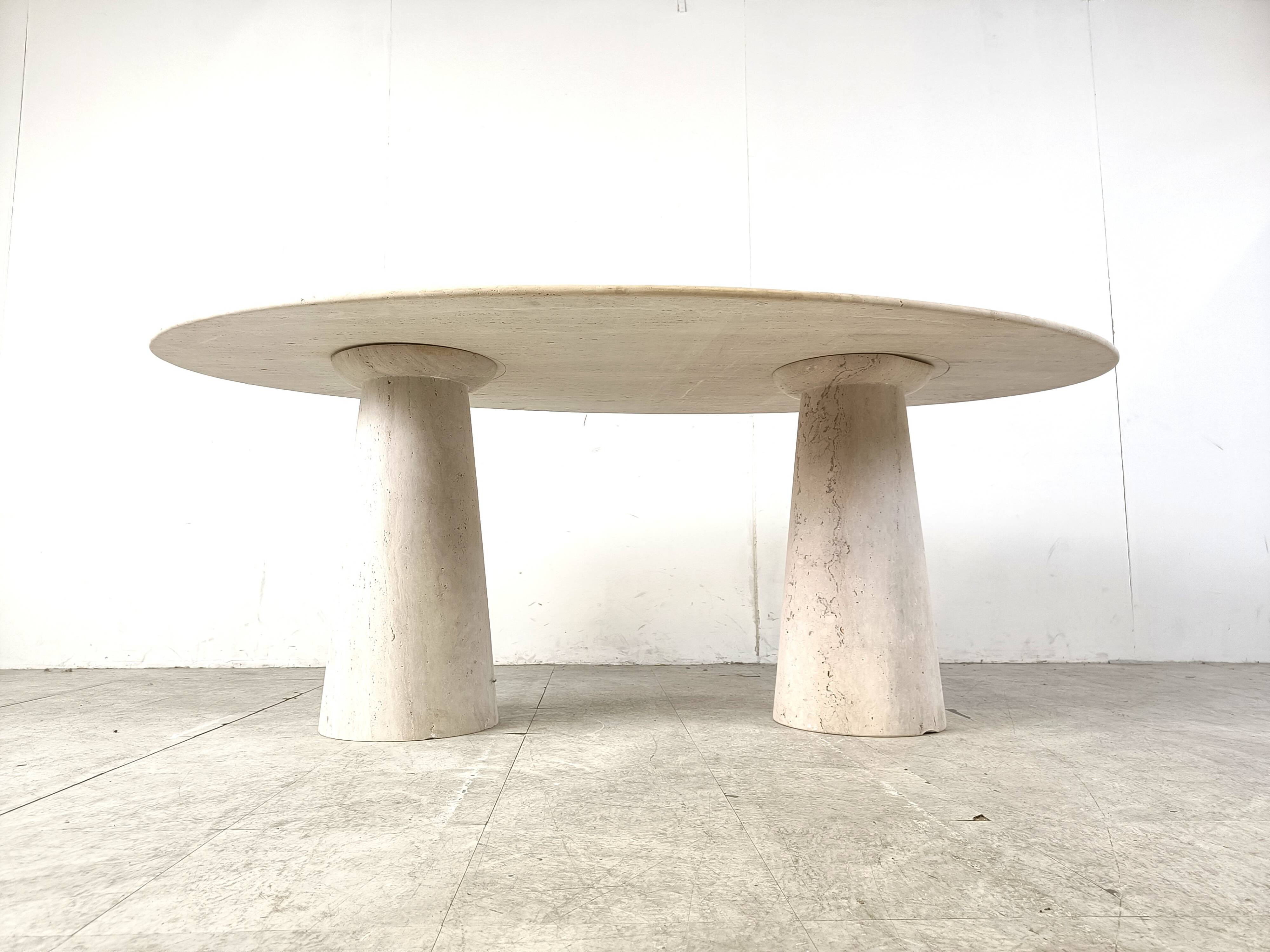Table à manger ovale vintage en travertin, 1970