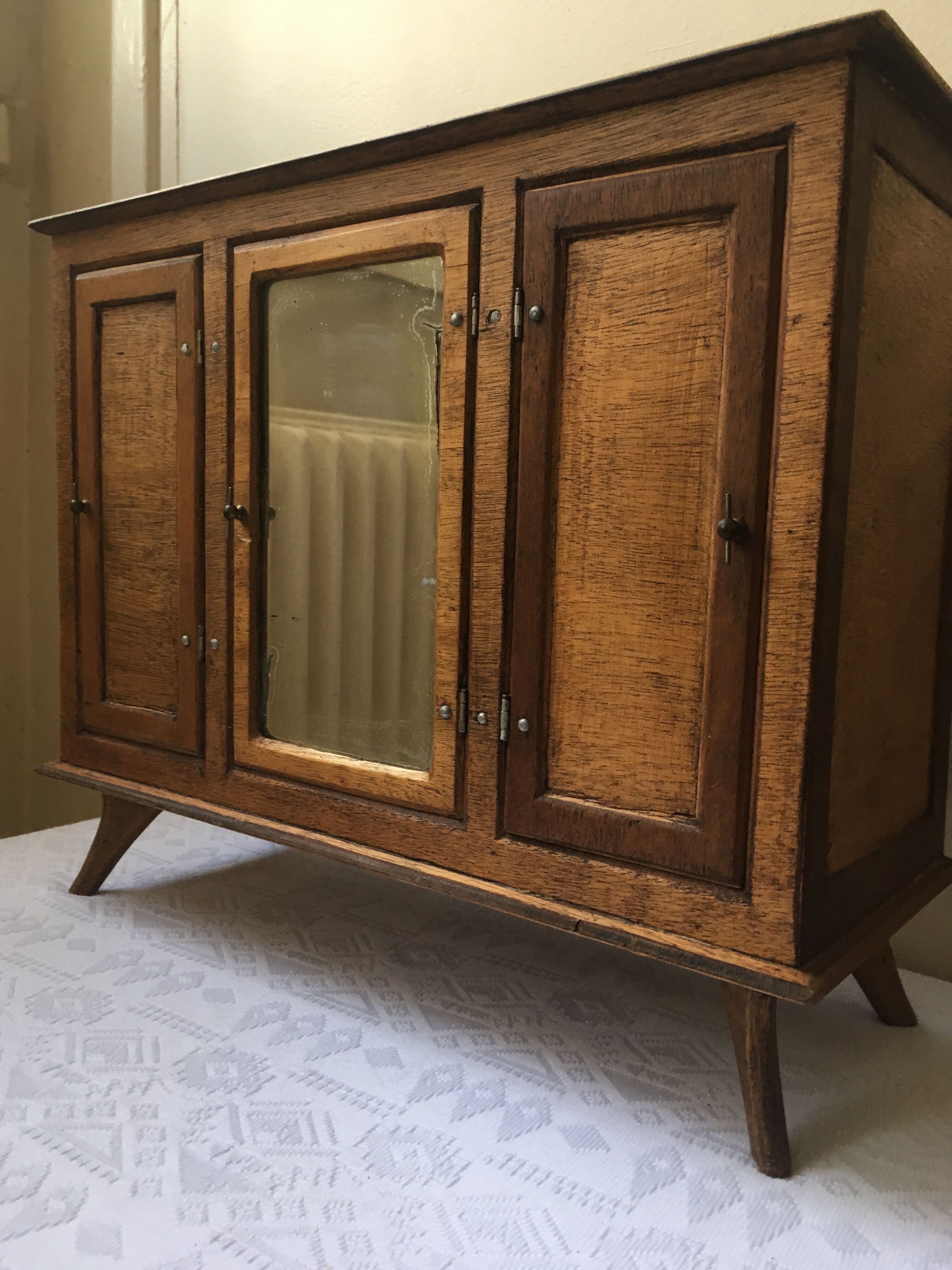 Doll cabinet 3 wooden doors with mirror