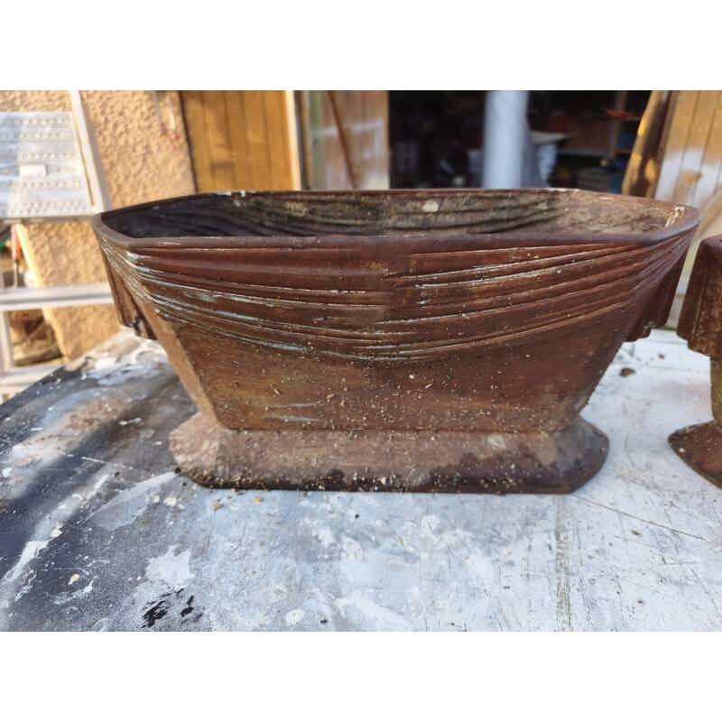 Pair of cast iron planters from 1900 in Charleville - Mézières