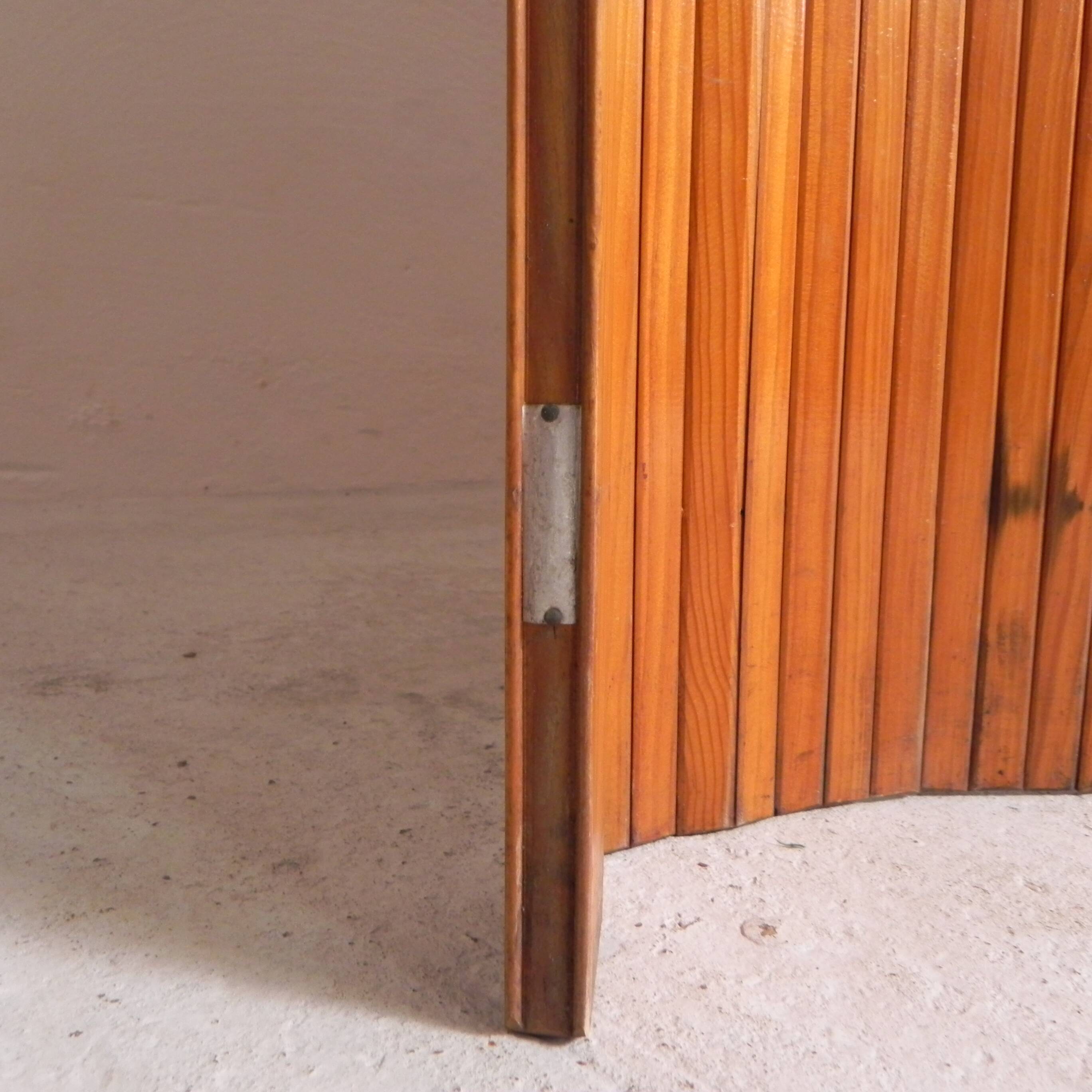 Large partition wall, Manufrance, Saint Etienne, 2.5 m, 1940s