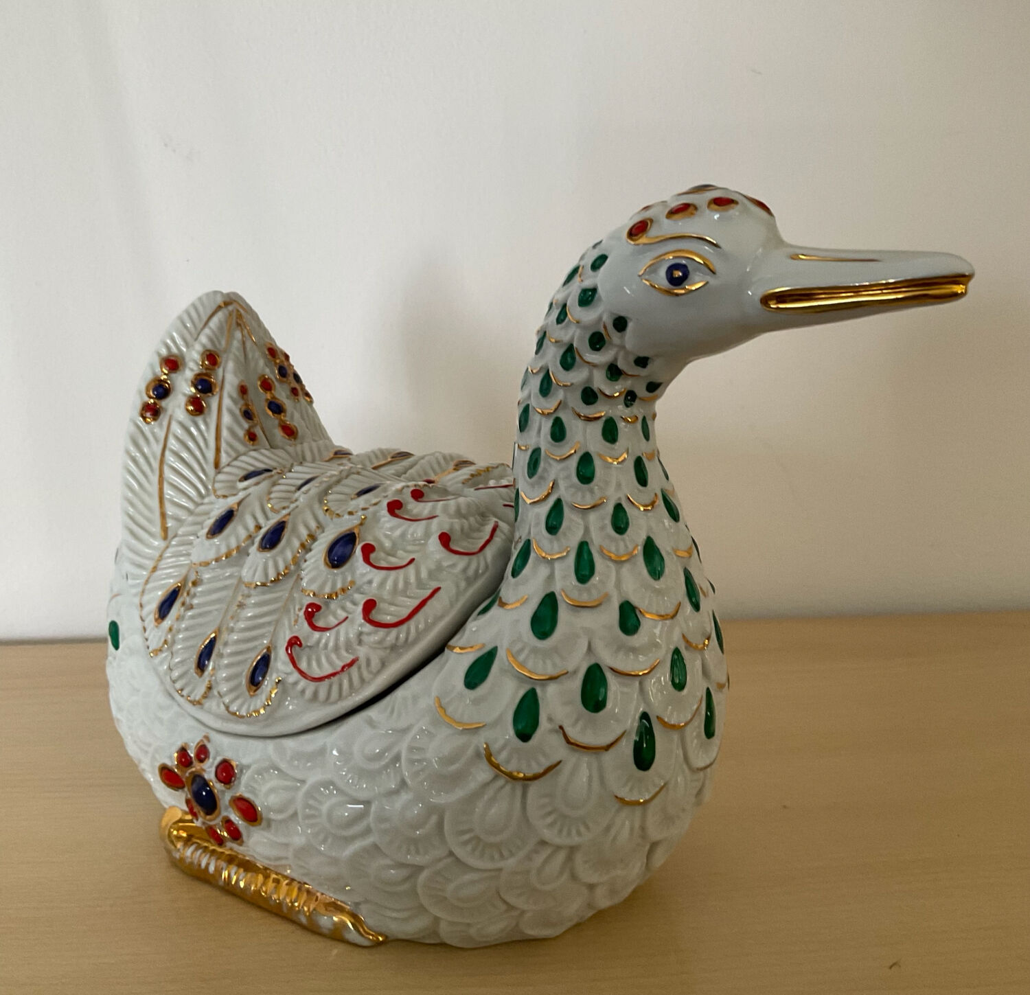 Italian porcelain bird candy box from the 70s