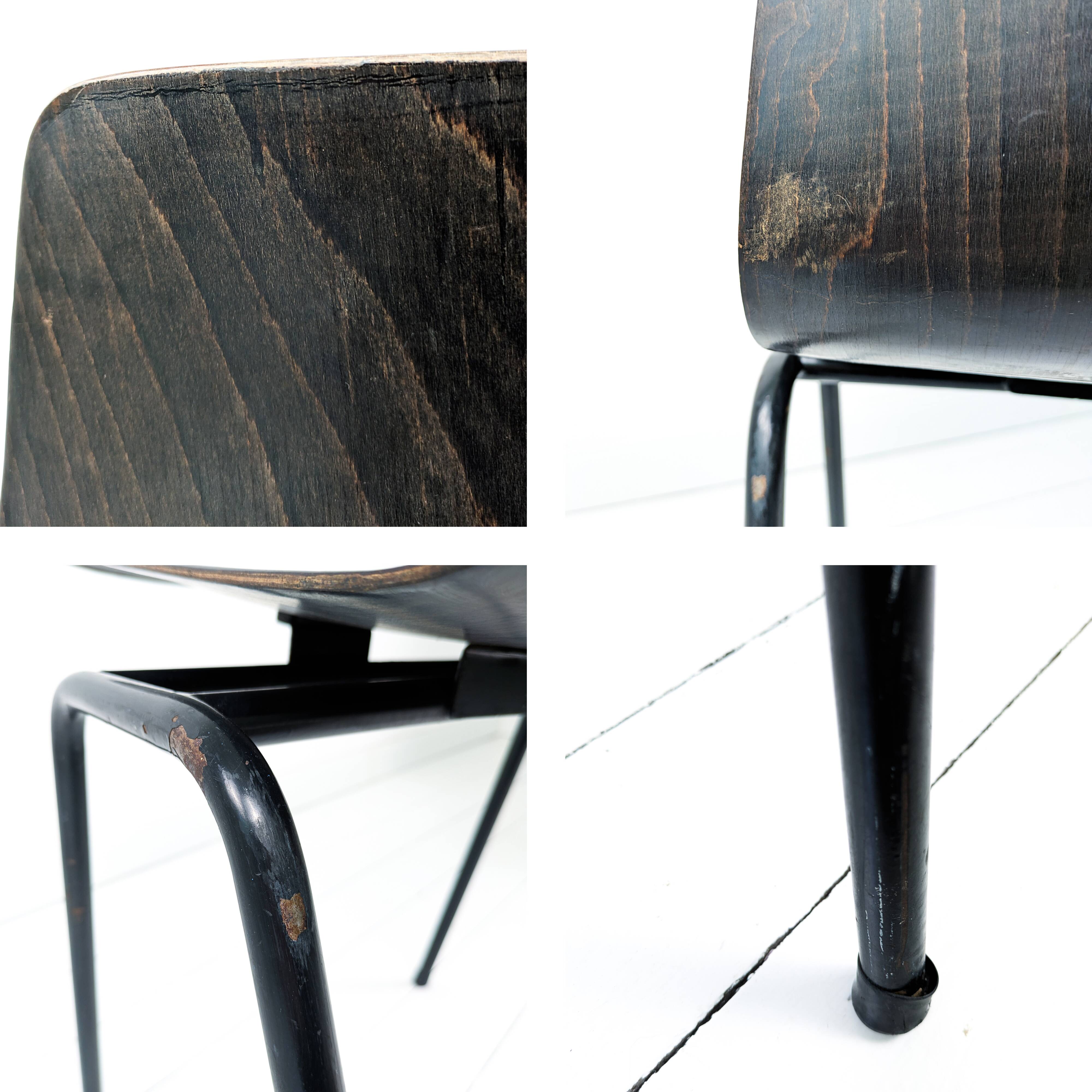 Lot de 2 chaises vintage Pagholz assise brun foncé piètement métal noir Wes