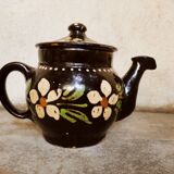 Alsatian teapot