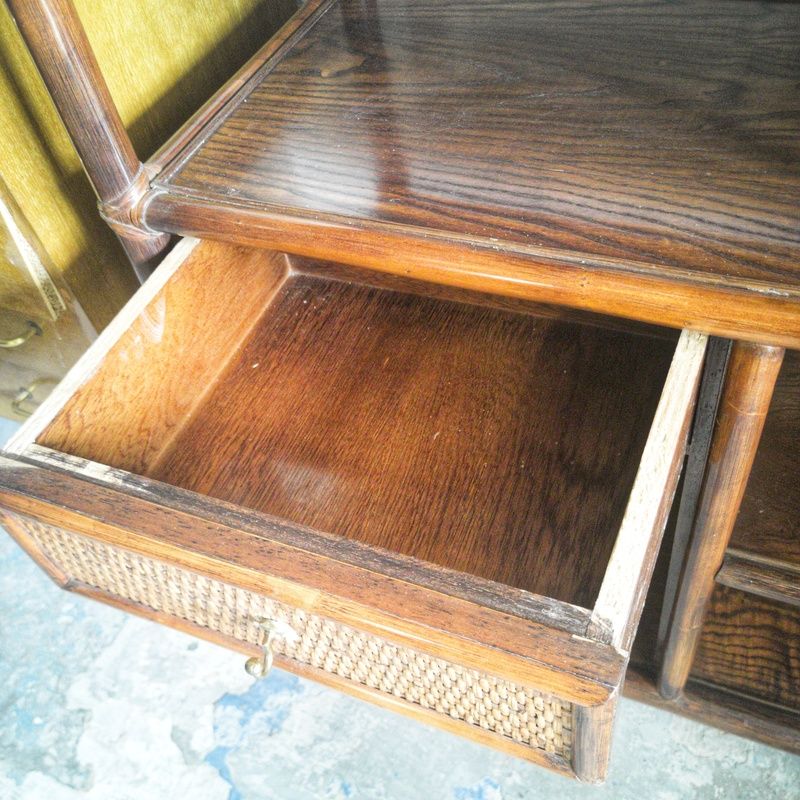 Hifi furniture in wood and rattan