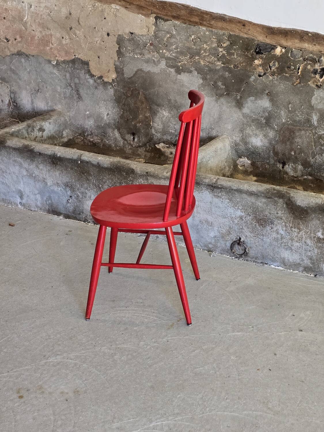 Tapiovaara style red bistro chair