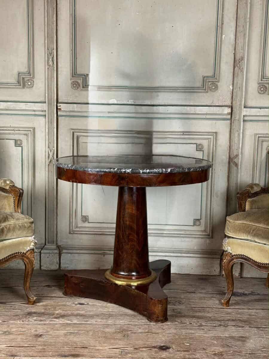 Empire style pedestal table in mahogany, gilt bronze, grey Saint Anne marble top, circa 1800