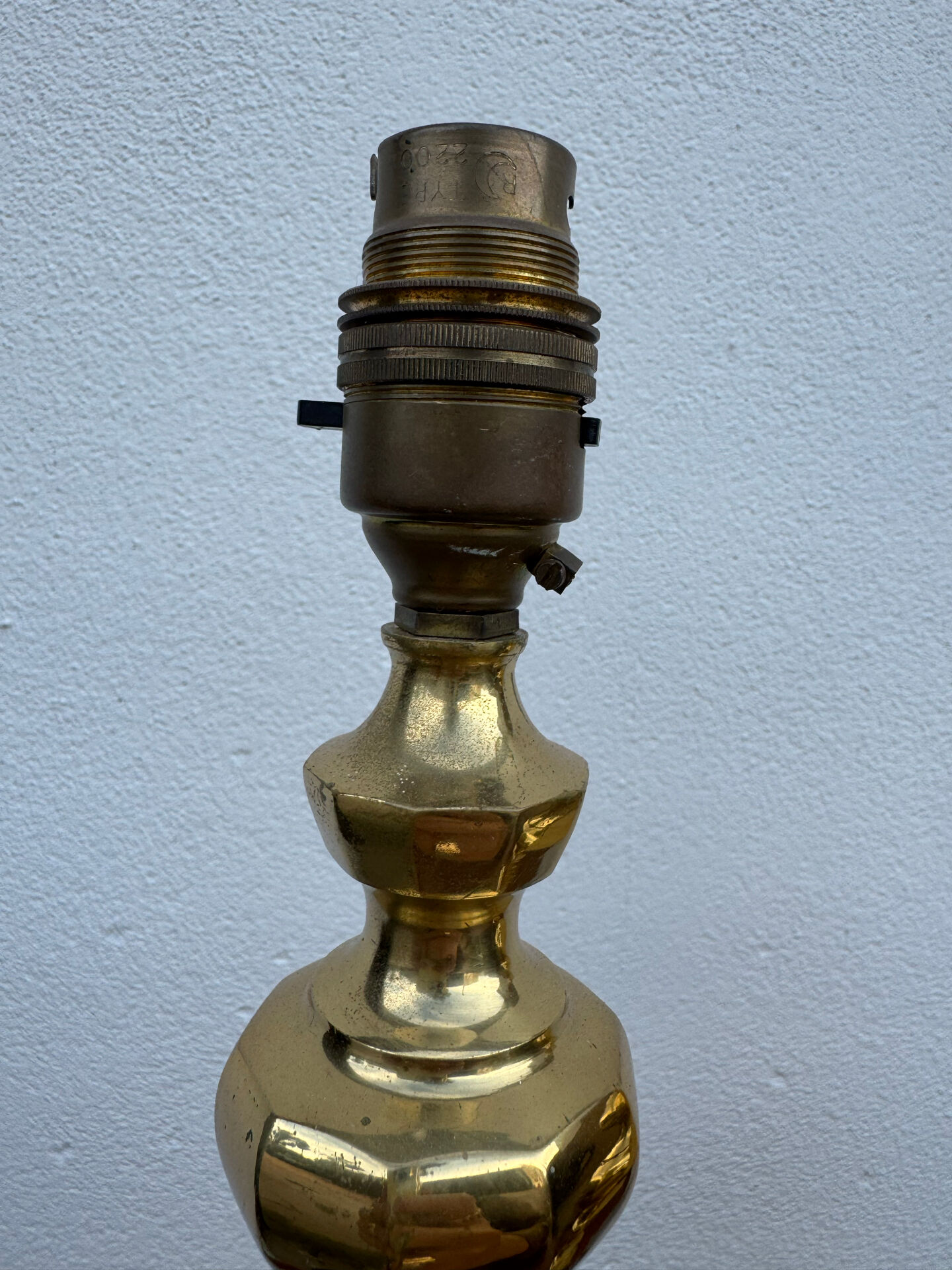 Neo-classical lamp bases in solid brass