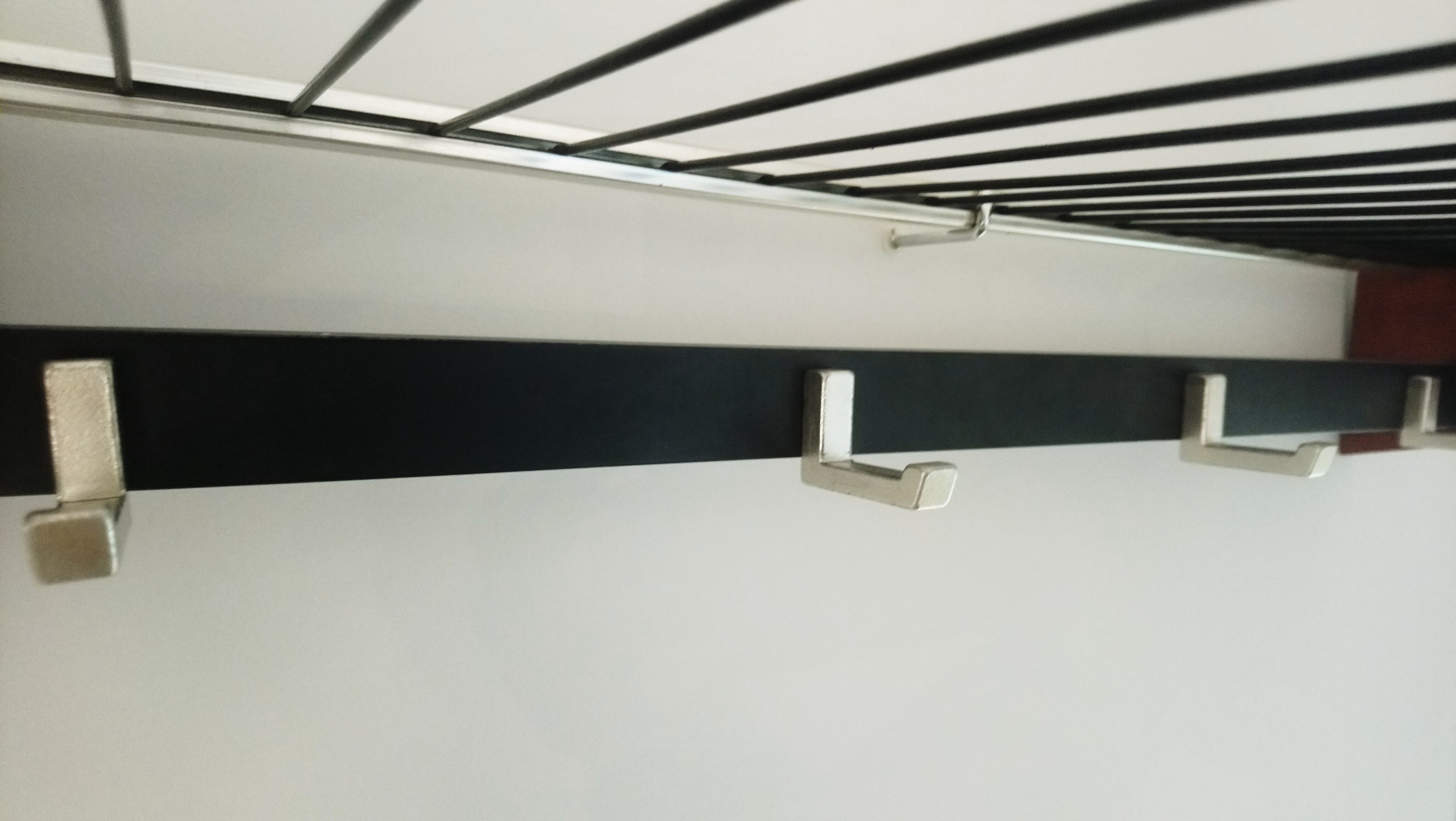 Portemanteau mural vintage bois et métal