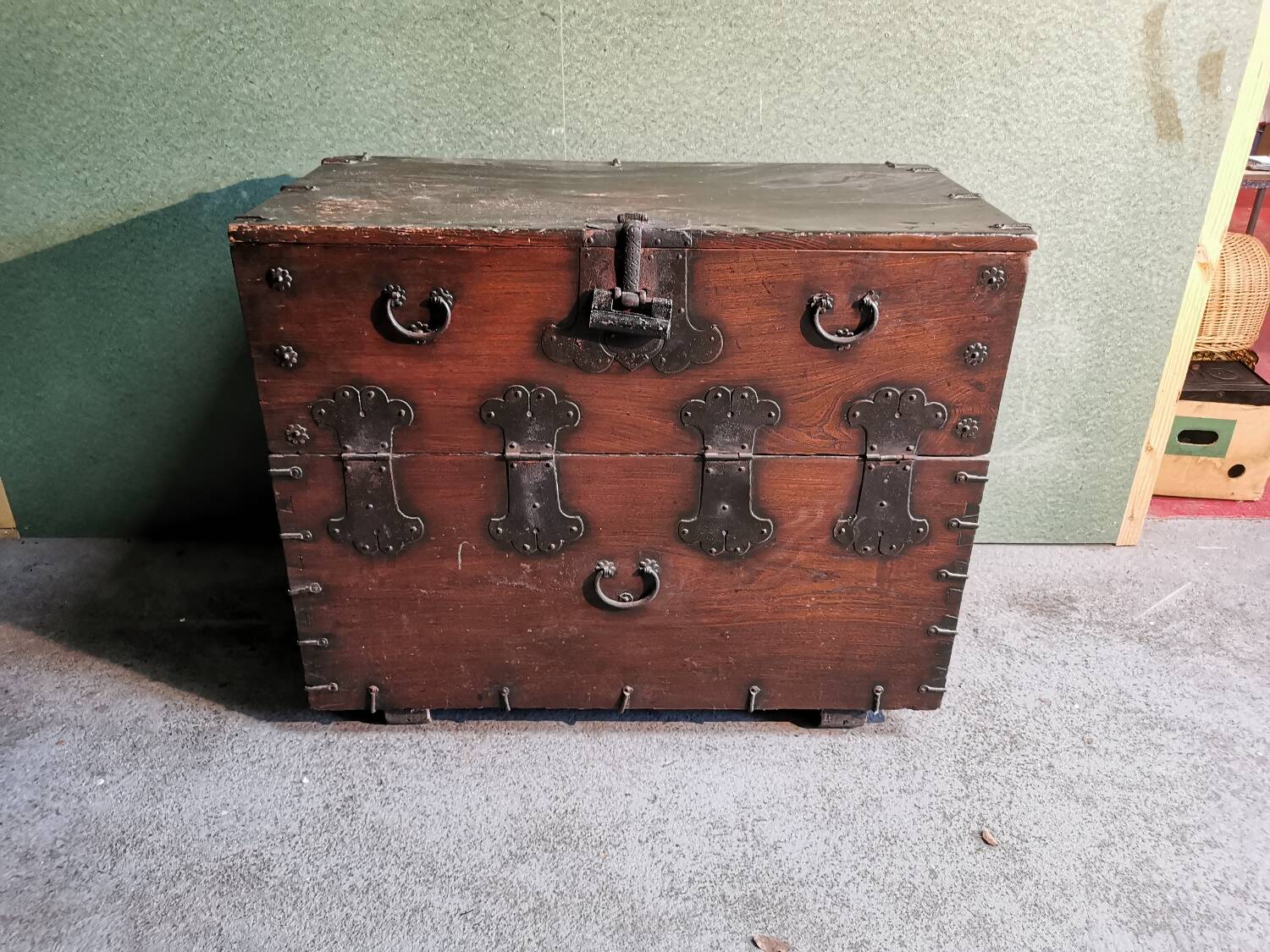 Malle de voyage en châtaigner Asie