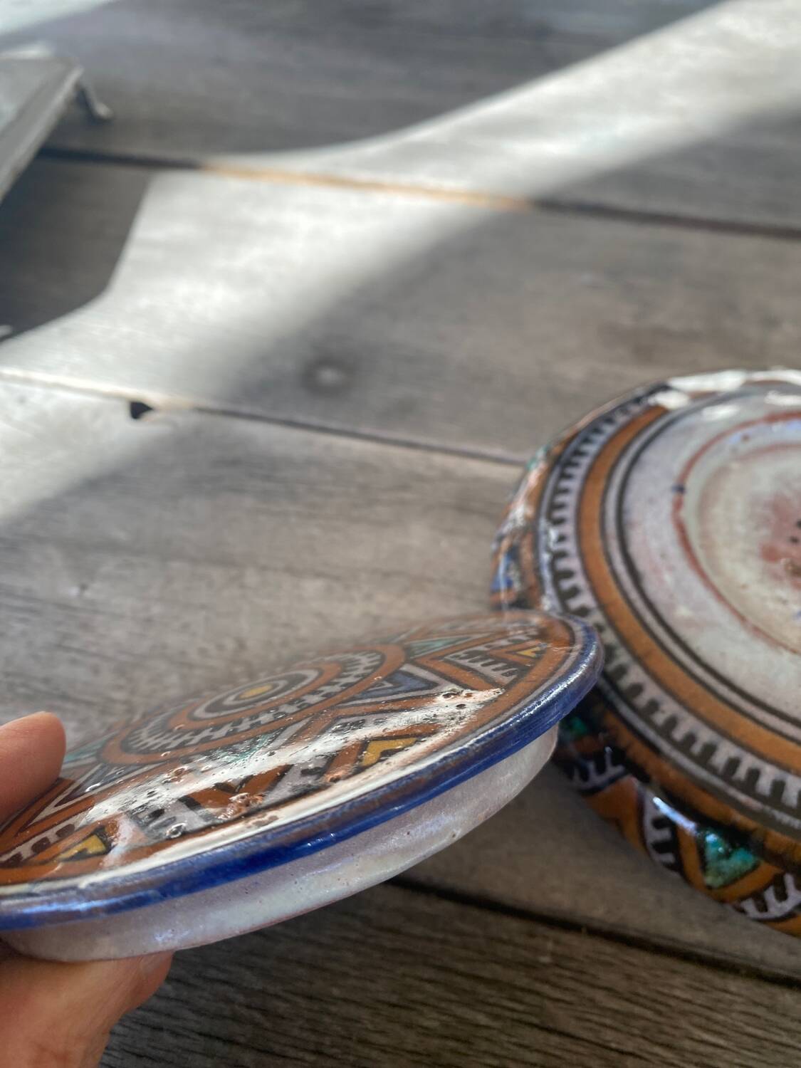 Ceramic pot with lid