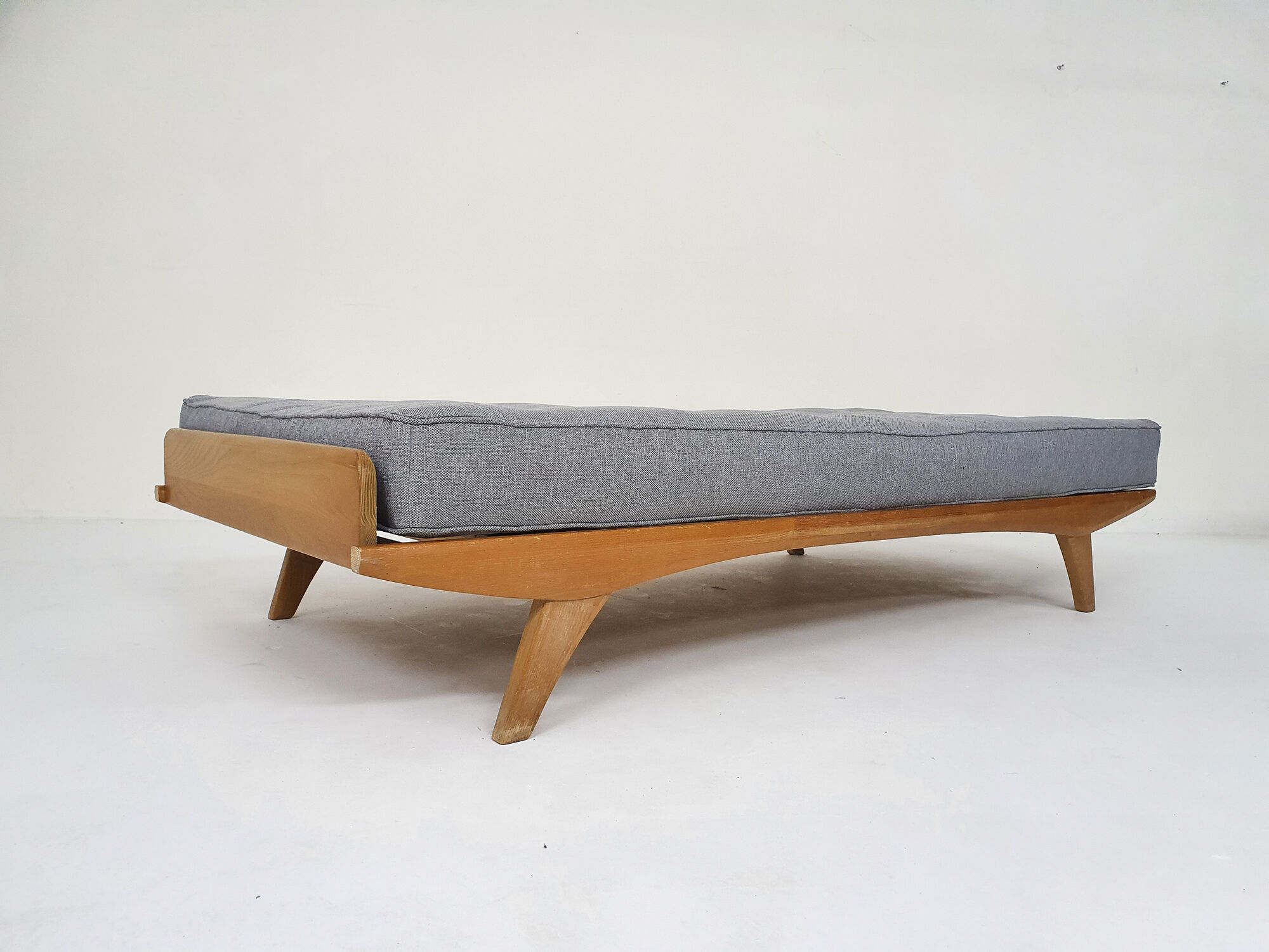 Ashwood daybed by Holma, Switzerland 1950's