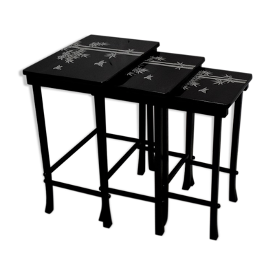 Tables gigognes chinoises en noir laqué XXe