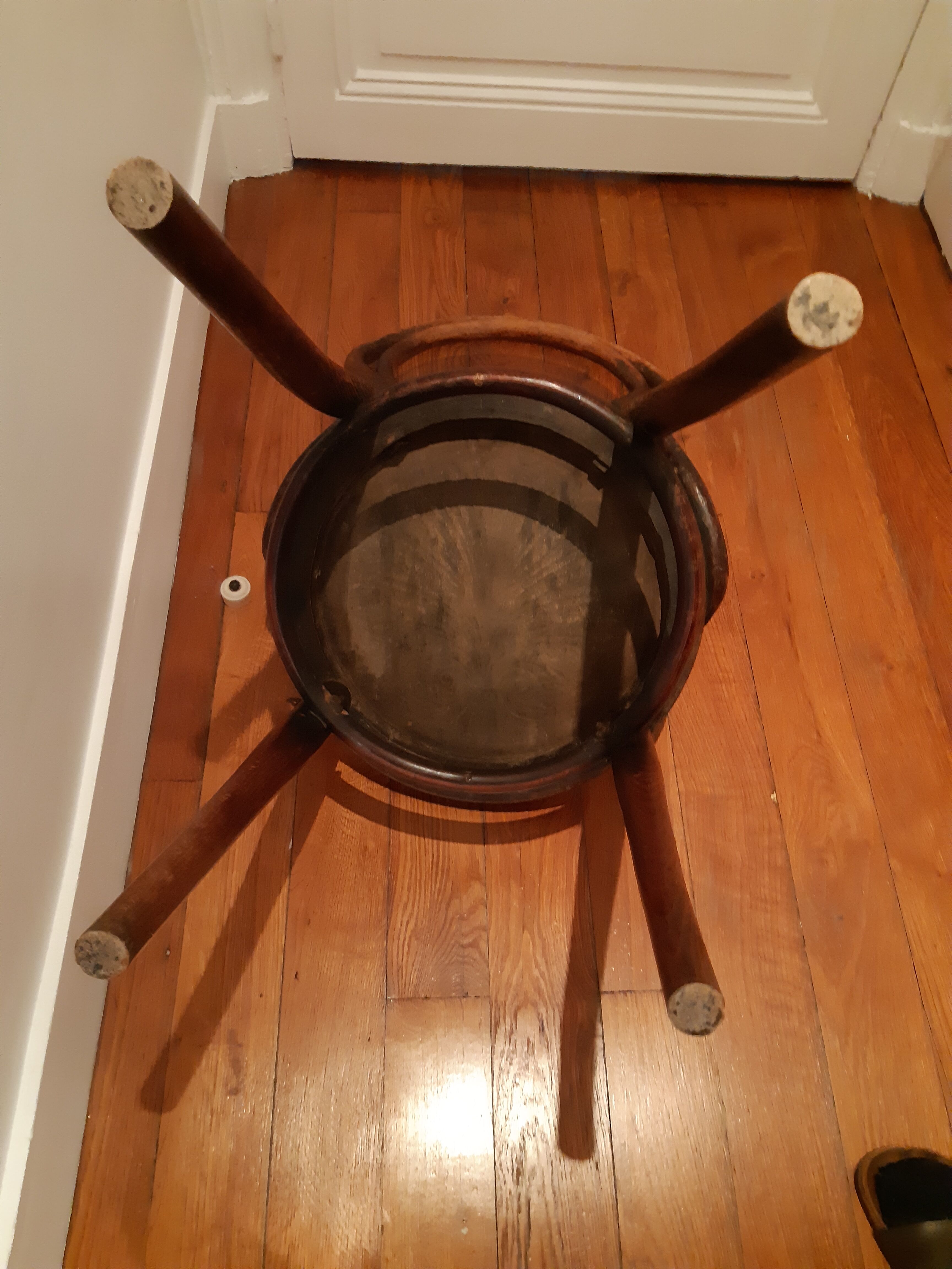 Lot of 2 bistro chairs