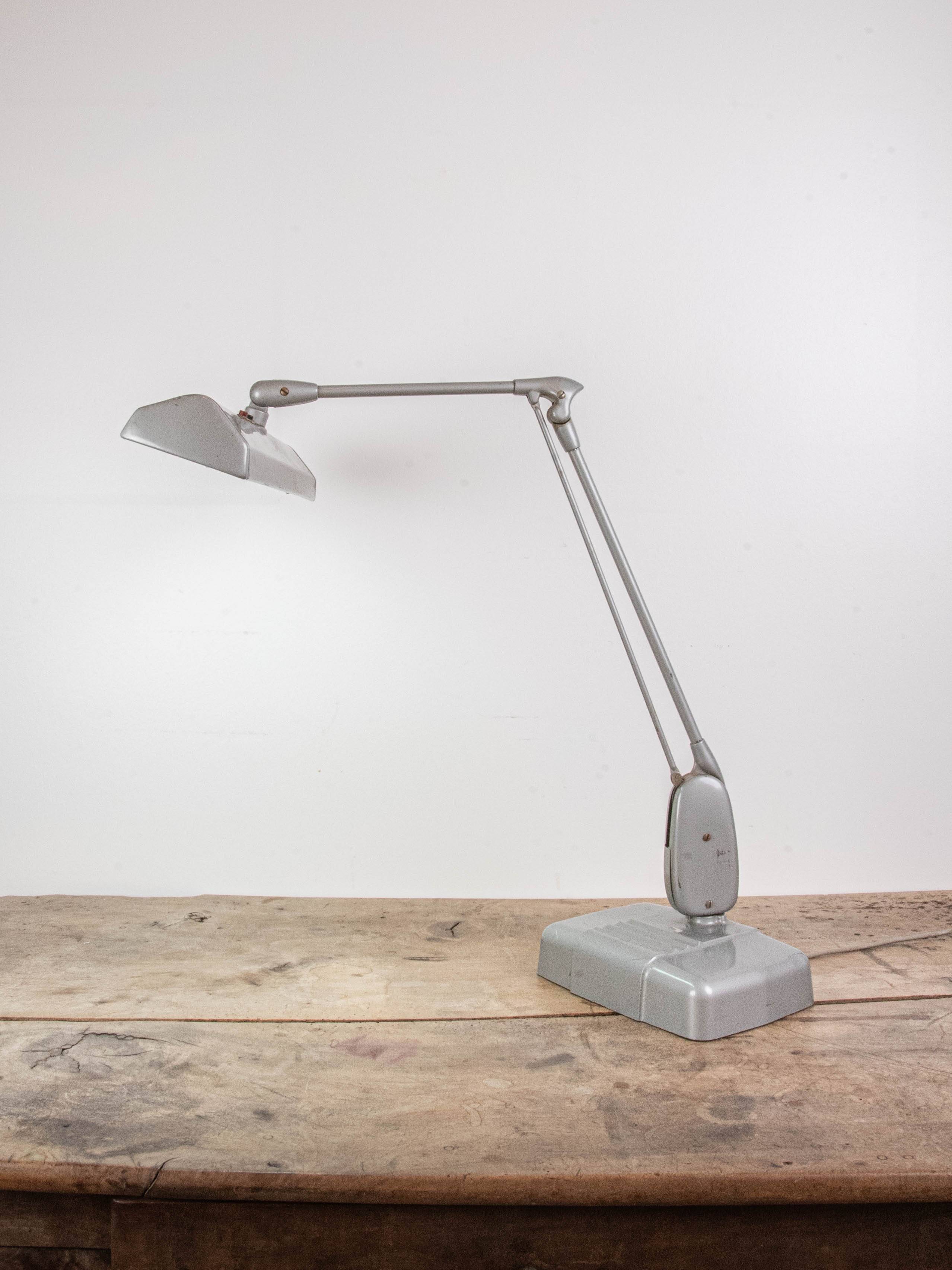Dazor workshop lamp