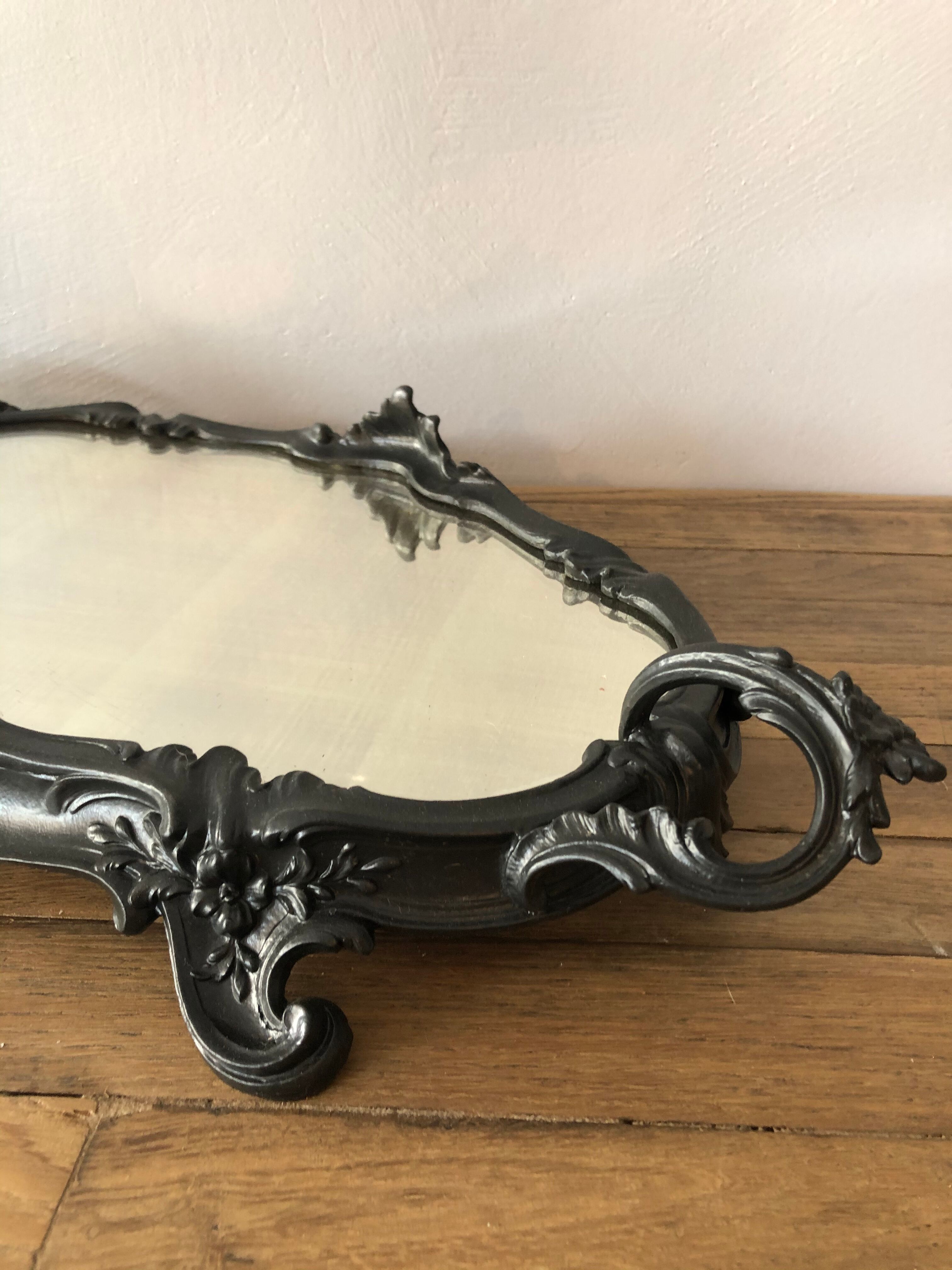 Louis XV-style centerpiece