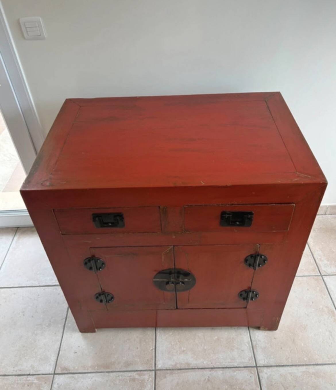 Buffet in solid Asian elm