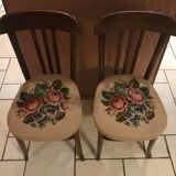 Pair of old chairs to the point