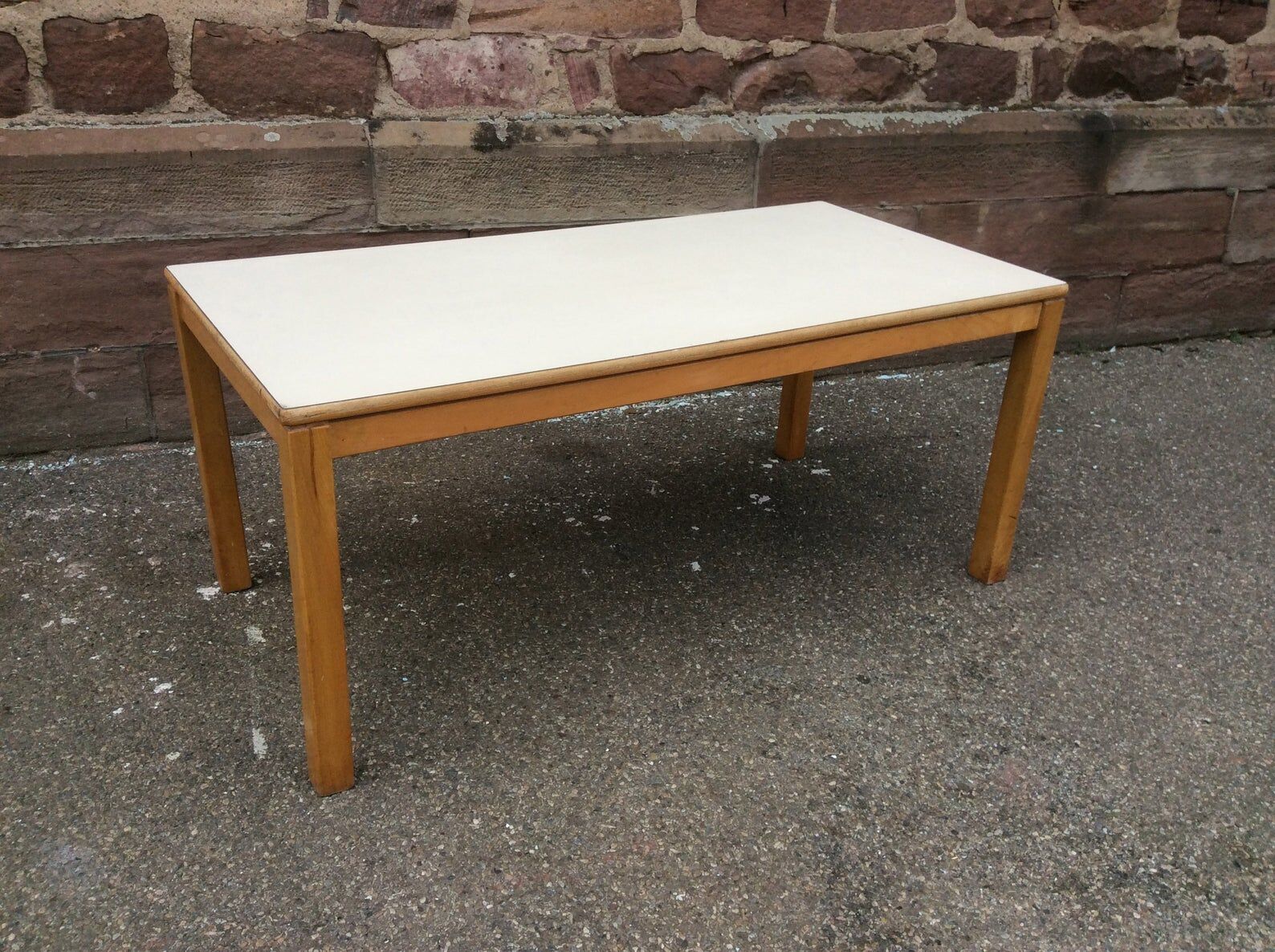 Vintage coffee table 1970